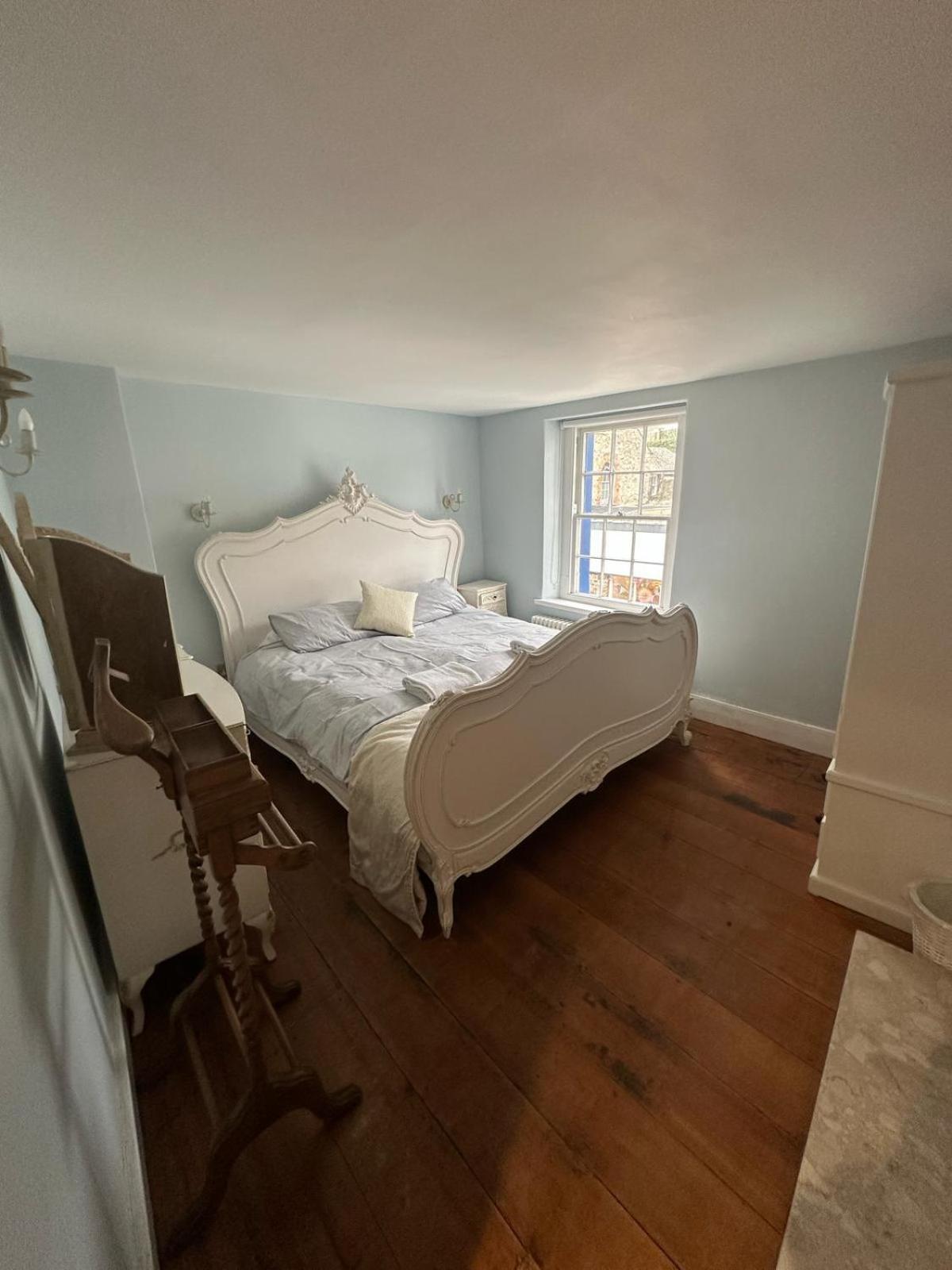 Little Monmouth 4 Bedroom Cottage, Old Town Lyme Regis, Dog Friendly And Parking Eksteriør bilde