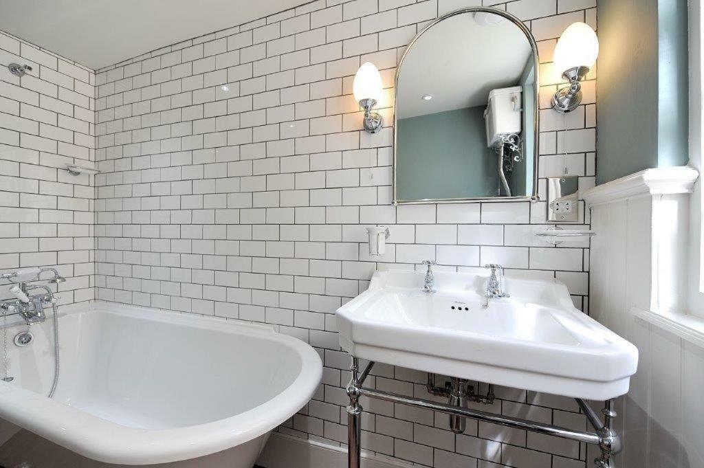 Little Monmouth 4 Bedroom Cottage, Old Town Lyme Regis, Dog Friendly And Parking Eksteriør bilde