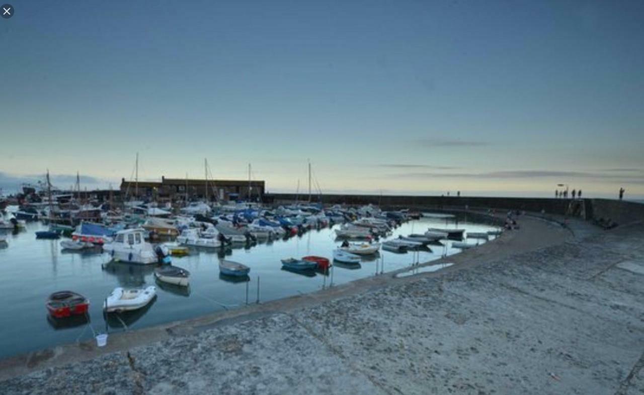 Little Monmouth 4 Bedroom Cottage, Old Town Lyme Regis, Dog Friendly And Parking Eksteriør bilde
