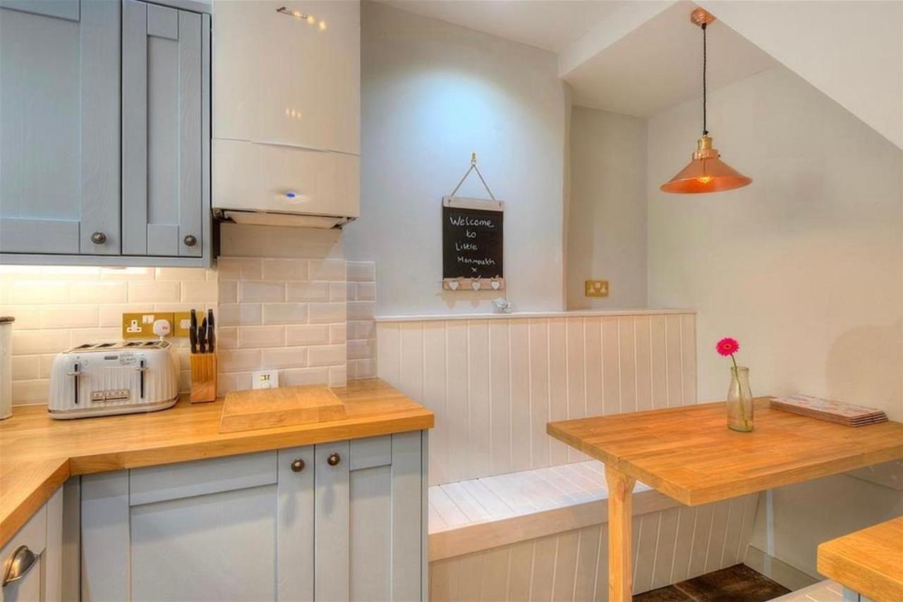 Little Monmouth 4 Bedroom Cottage, Old Town Lyme Regis, Dog Friendly And Parking Eksteriør bilde